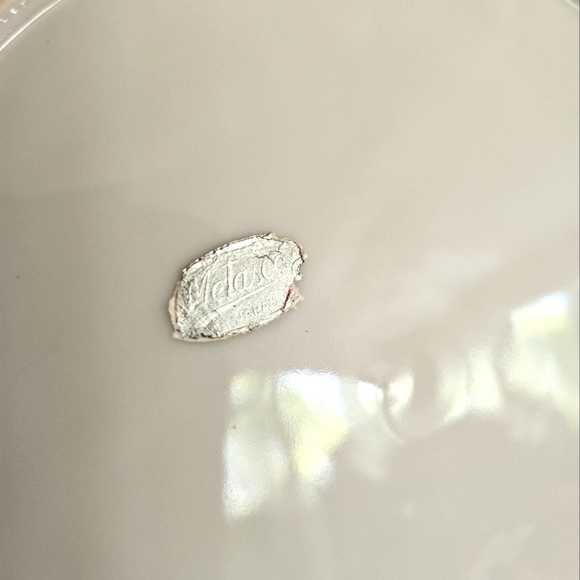 Vintage Shell Shaped Tea Plates Saucers - Picture 3 of 4